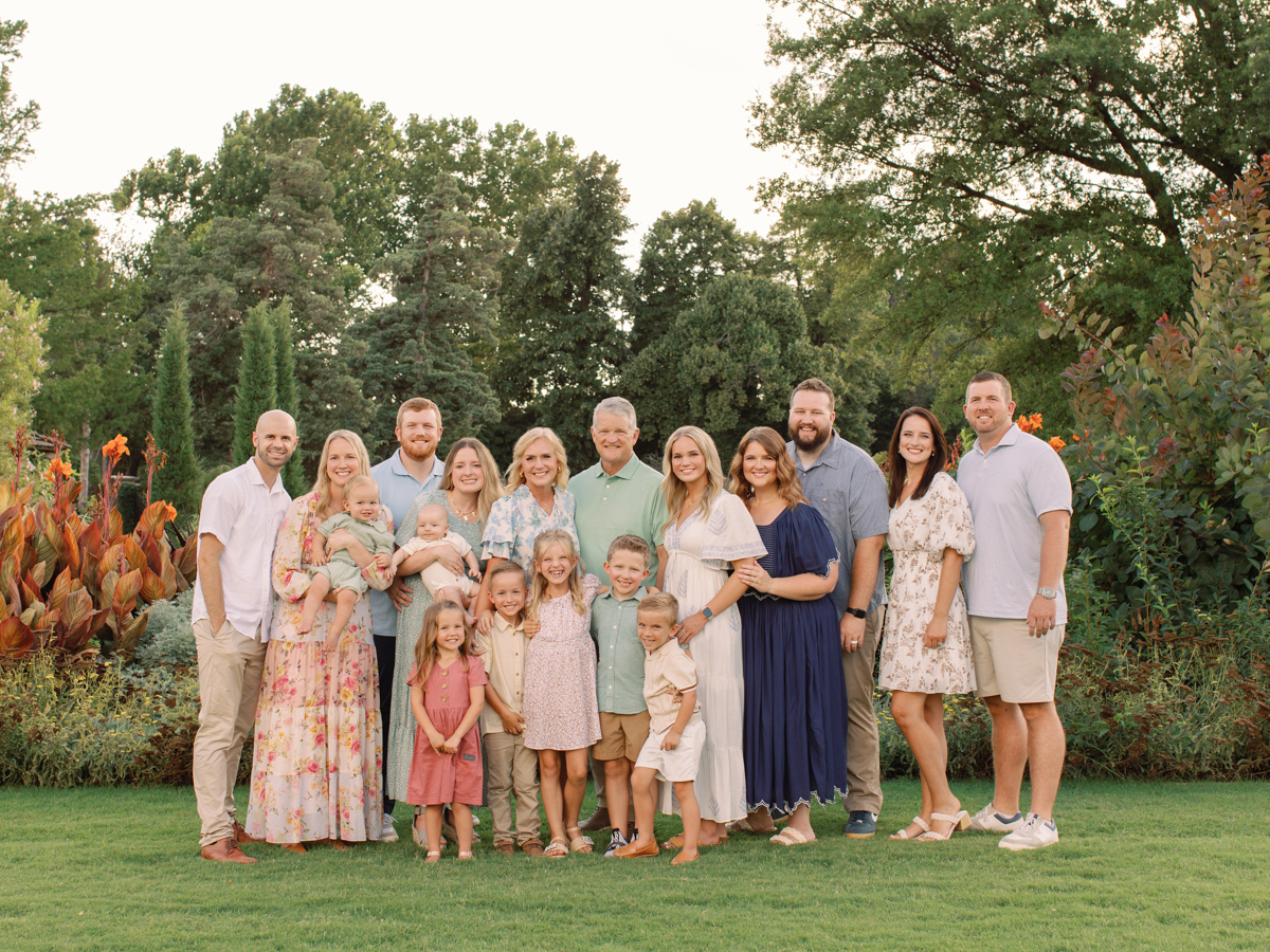 extended family session at will rogers gardens